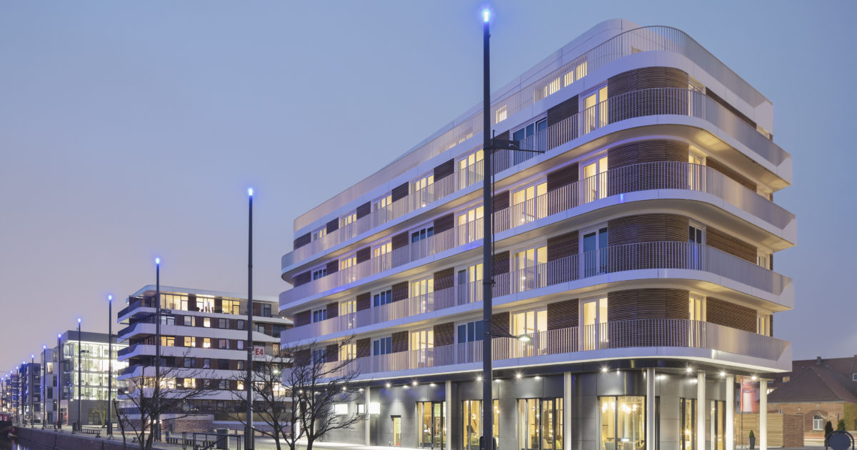 Kreuzfahrt Neues Hotel holt in Bremerhaven Passagiere an Bord John Will Kommunikation Kreuzfahrt Neues Hotel holt in Bremerhaven Passagiere an Bord John Will Kommunikation